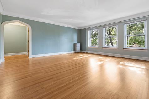 6549 North Mozart Street Chicago IL 60645