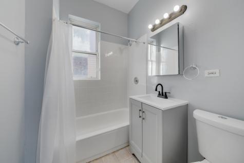 2511 West Le Moyne Street Chicago IL 60622