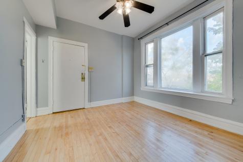 2511 West Le Moyne Street Chicago IL 60622