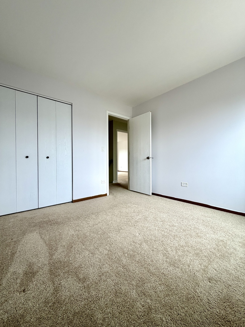 665 Lakewood Farms Drive Bolingbrook IL 60490