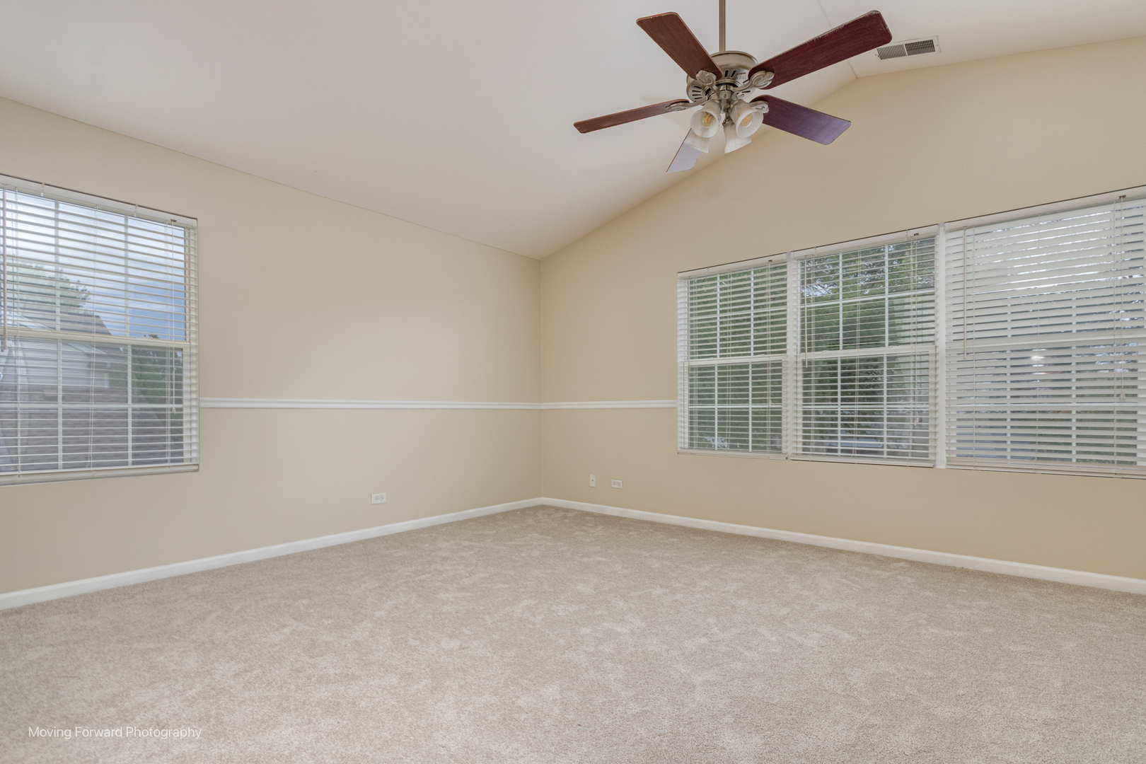 2417 Stoughton Circle Aurora IL 60502