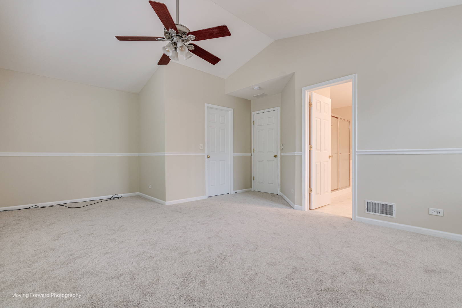 2417 Stoughton Circle Aurora IL 60502