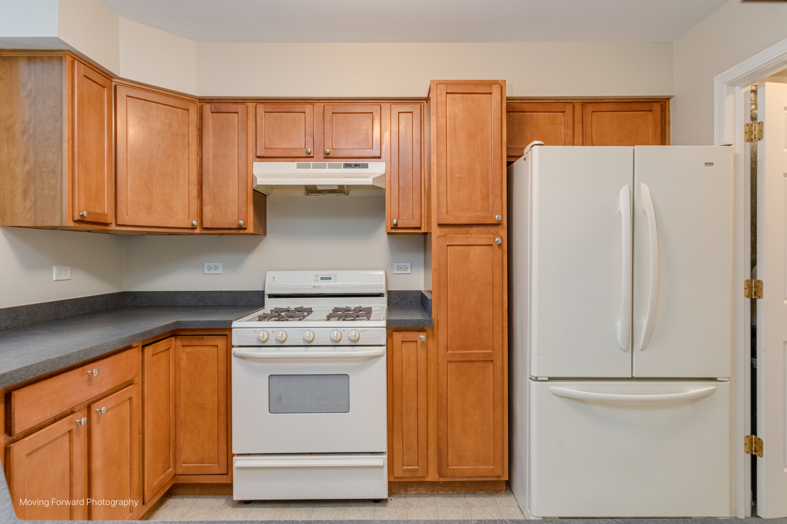 2417 Stoughton Circle Aurora IL 60502
