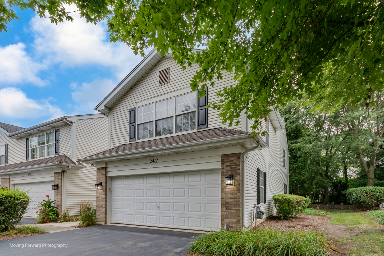 2417 Stoughton Circle Aurora IL 60502