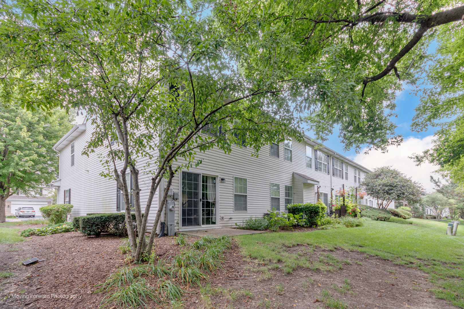 2417 Stoughton Circle Aurora IL 60502