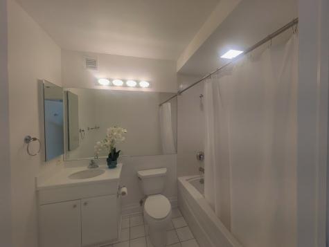 33 West Ontario Street Chicago IL 60654