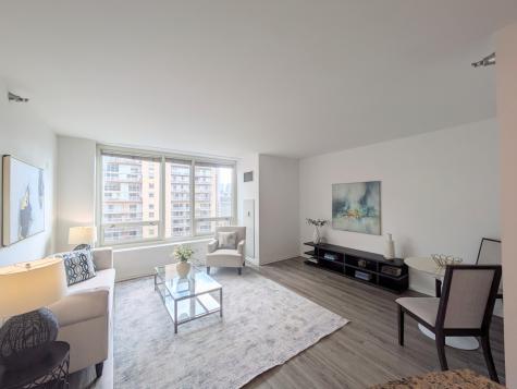 33 West Ontario Street Chicago IL 60654