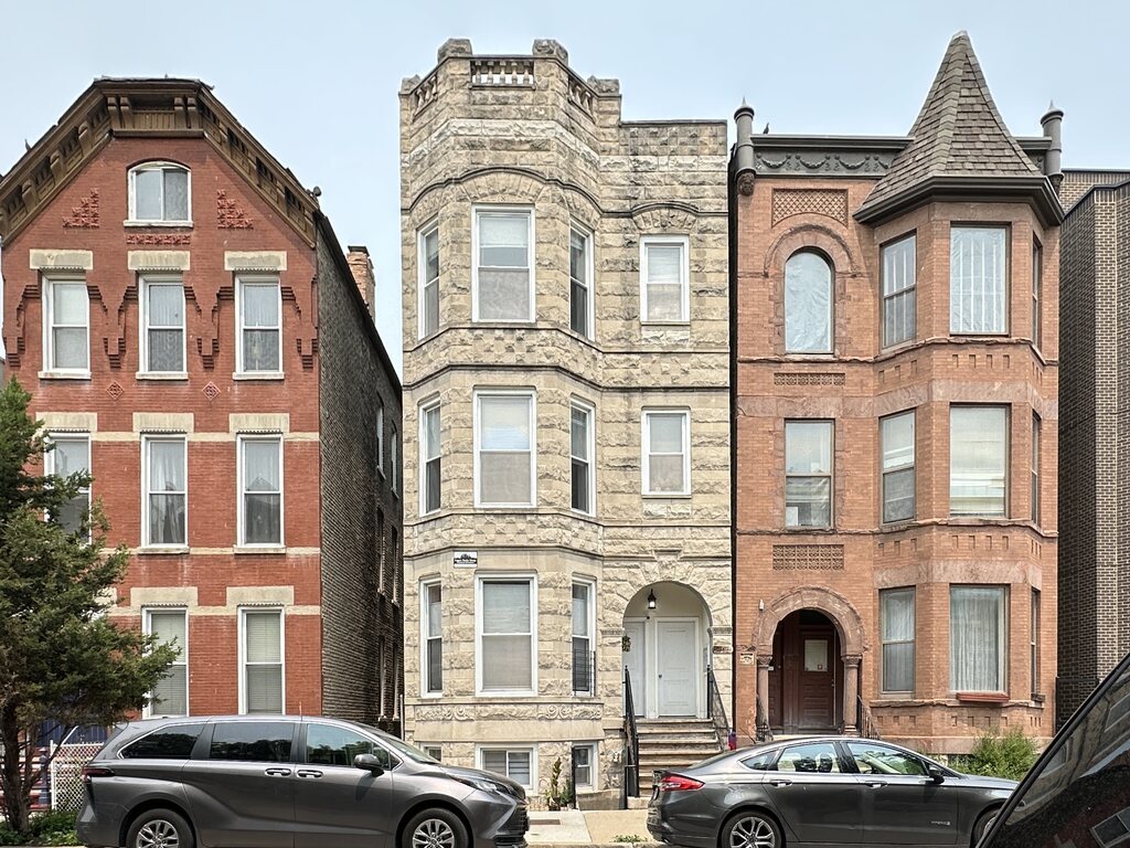 1406 West Superior Street Chicago IL 60642