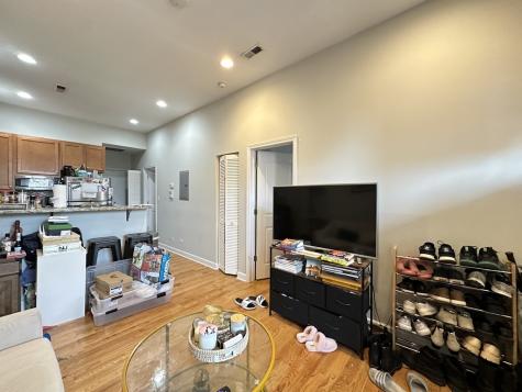 1406 West Superior Street Chicago IL 60642