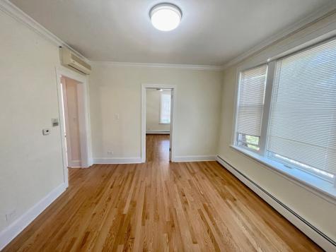 7025 North Damen Avenue Chicago IL 60645