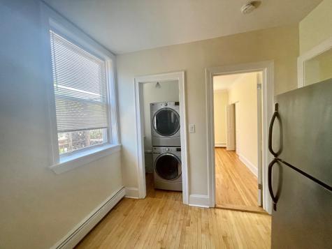 7025 North Damen Avenue Chicago IL 60645