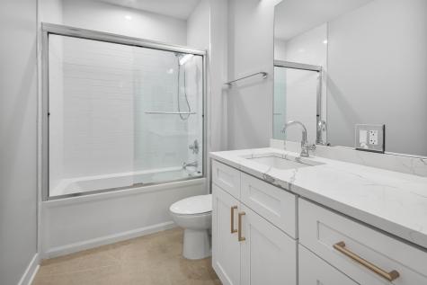 4637 North Ashland Avenue Chicago IL 60640
