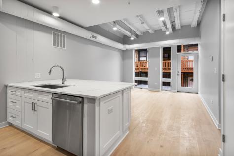4637 North Ashland Avenue Chicago IL 60640