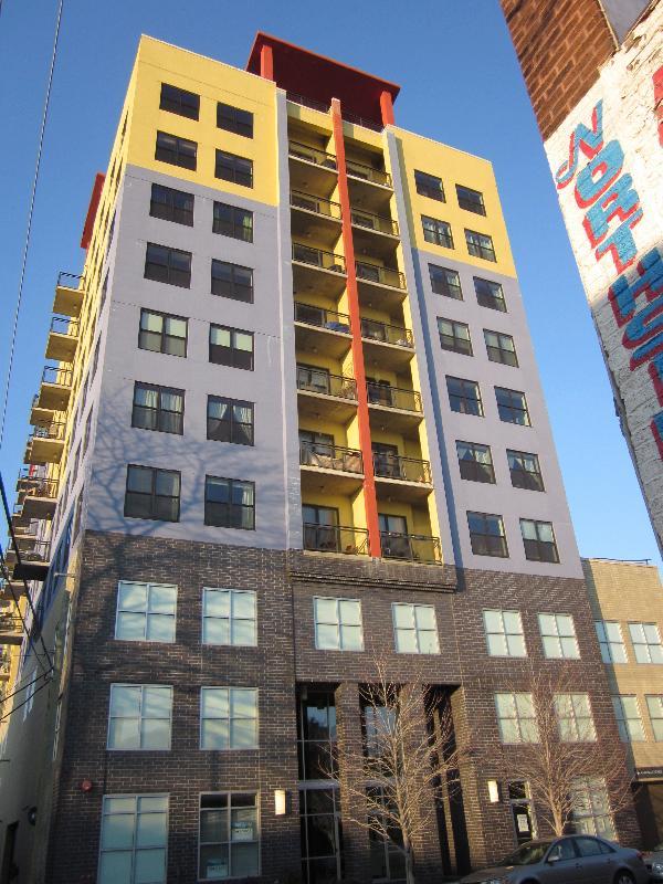 1122 West Catalpa Avenue Chicago IL 60640