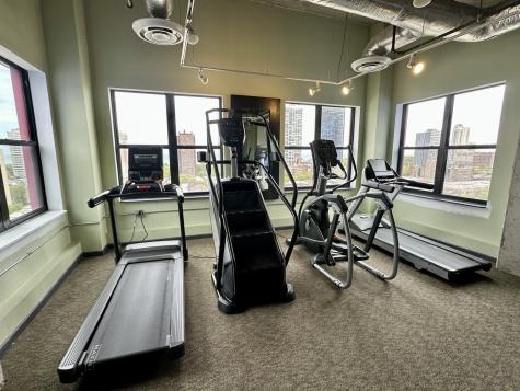 1122 West Catalpa Avenue Chicago IL 60640