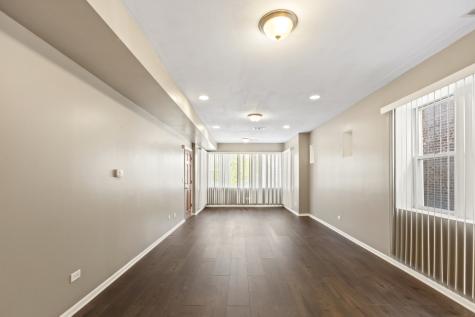 323 Memorial Drive Calumet City IL 60409