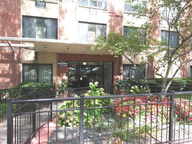 540 West Roscoe Street Chicago IL 60657