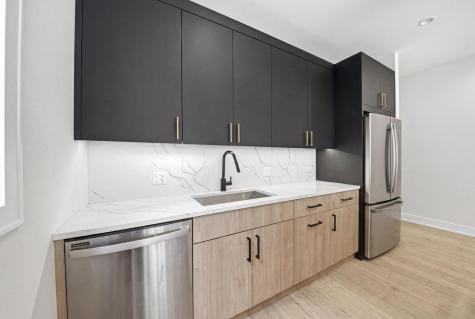 2143 West Adams Street Chicago IL 60612