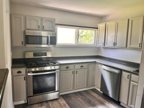11 Cross Street Bristol IL 60512