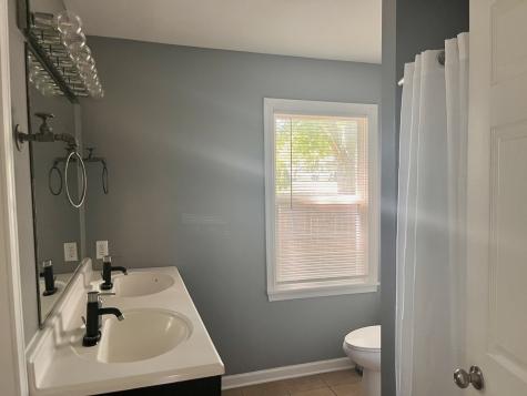 11 Cross Street Bristol IL 60512