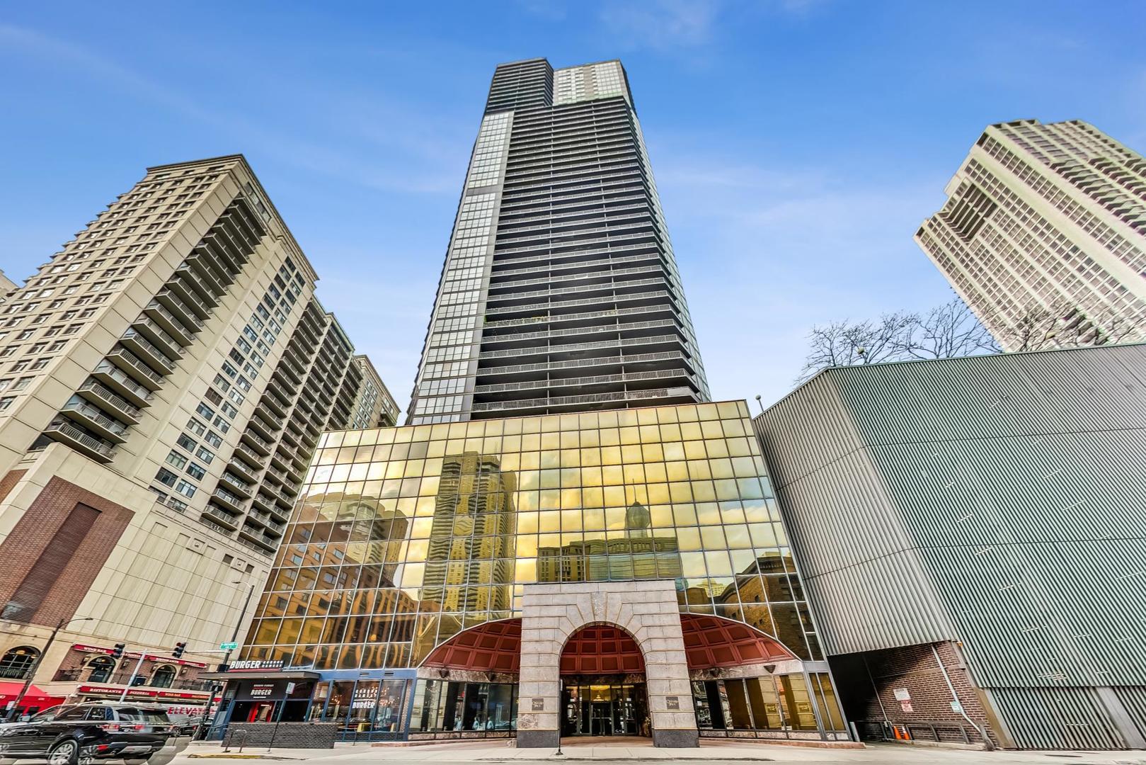 10 East Ontario Street Chicago IL 60611