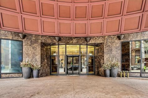 10 East Ontario Street Chicago IL 60611