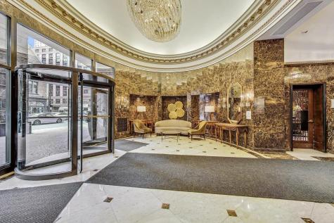 10 East Ontario Street Chicago IL 60611