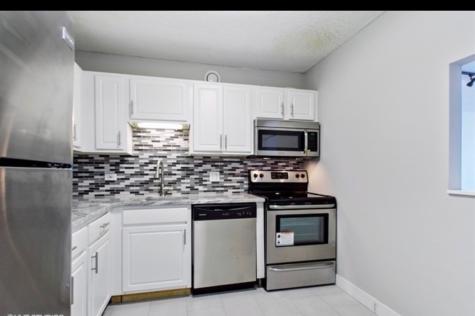 10 East Ontario Street Chicago IL 60611