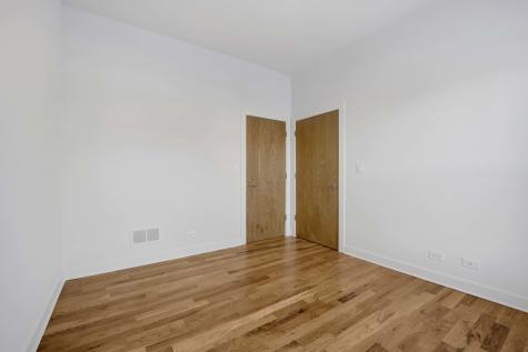 4911 South Calumet Avenue Chicago IL 60615