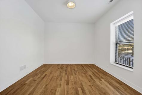 4911 South Calumet Avenue Chicago IL 60615