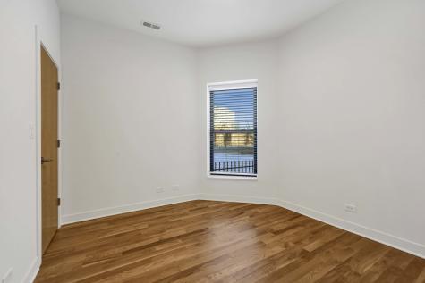 4911 South Calumet Avenue Chicago IL 60615