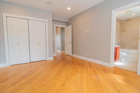 2036 West Arthur Avenue Chicago IL 60645
