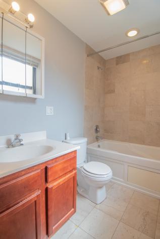 2036 West Arthur Avenue Chicago IL 60645