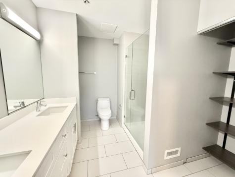 1900 West Lawrence Avenue Chicago IL 60640
