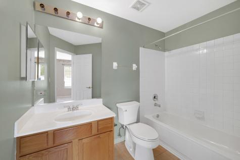 62 East Clare Court Palatine IL 60067