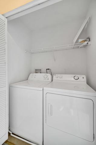 62 East Clare Court Palatine IL 60067
