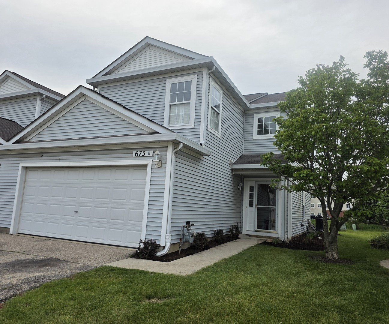 675 Fieldcrest Drive South Elgin IL 60177
