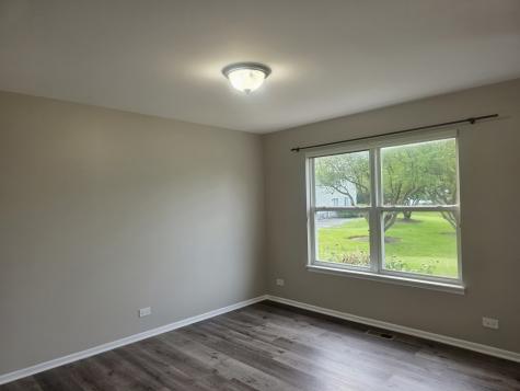 675 Fieldcrest Drive South Elgin IL 60177