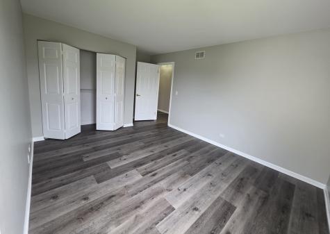 675 Fieldcrest Drive South Elgin IL 60177
