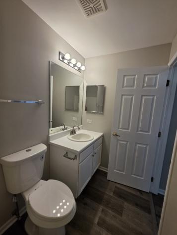 675 Fieldcrest Drive South Elgin IL 60177