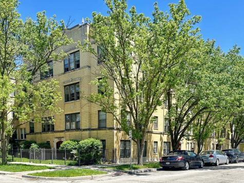 2856 West Cullom Avenue Chicago IL 60618