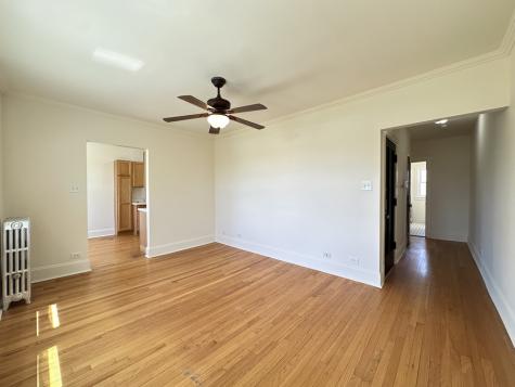 2856 West Cullom Avenue Chicago IL 60618
