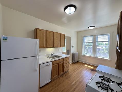 2856 West Cullom Avenue Chicago IL 60618