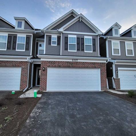 2227 Horseshoe Circle Naperville IL 60564