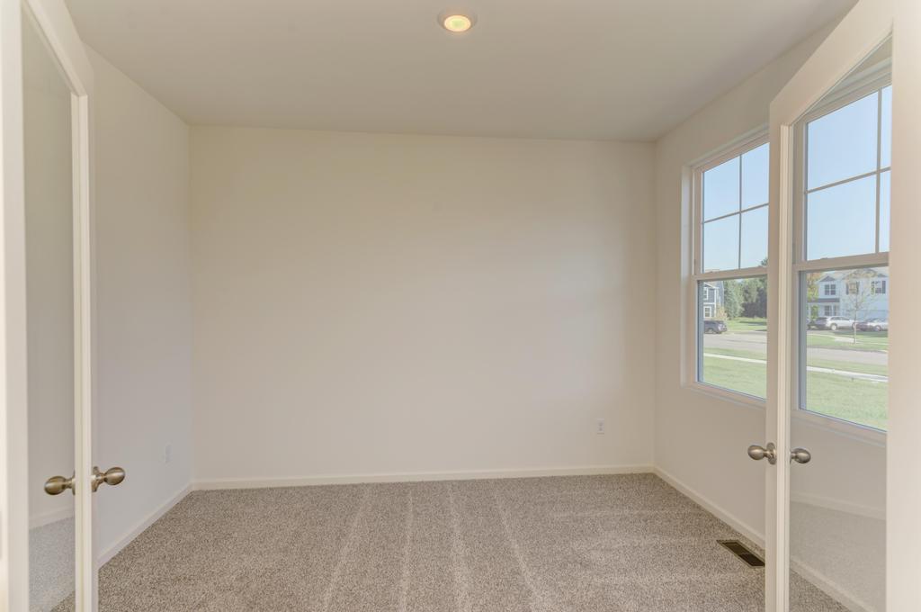 1870 Canyon Creek Drive Aurora IL 60503