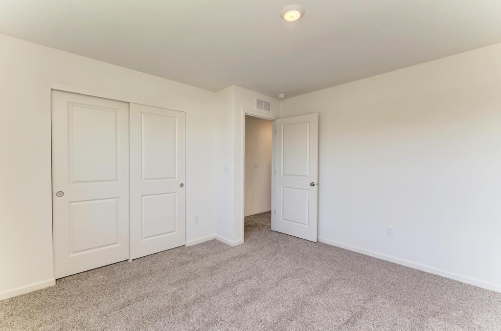 1870 Canyon Creek Drive Aurora IL 60503