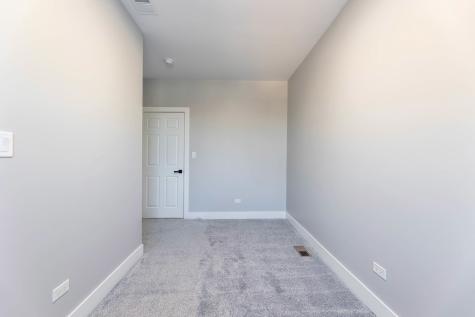5552 South Shields Avenue Chicago IL 60621