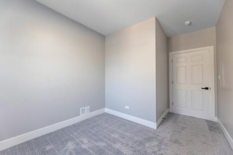 5552 South Shields Avenue Chicago IL 60621