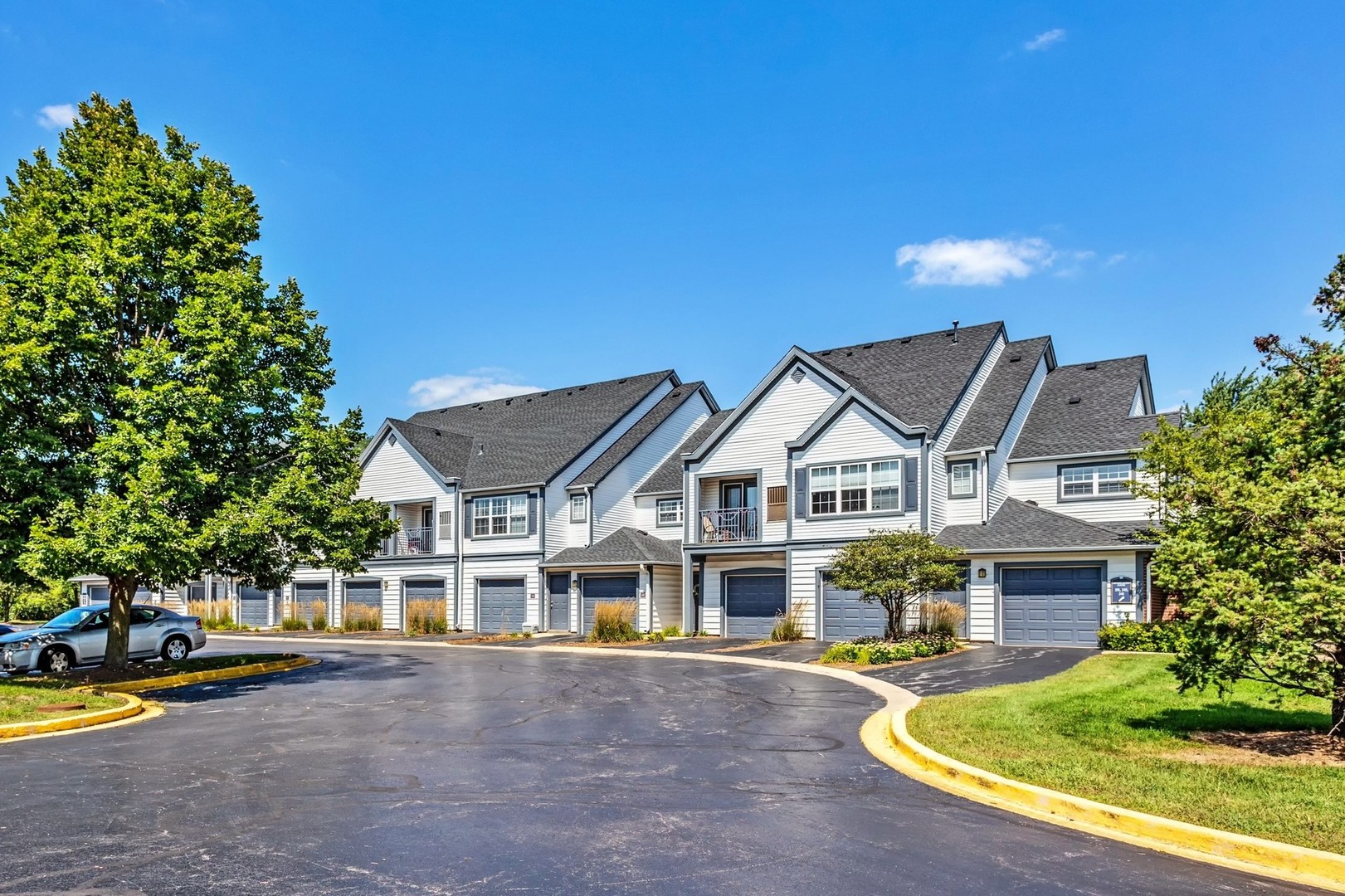 274 Verdi Court Wheaton IL 60189