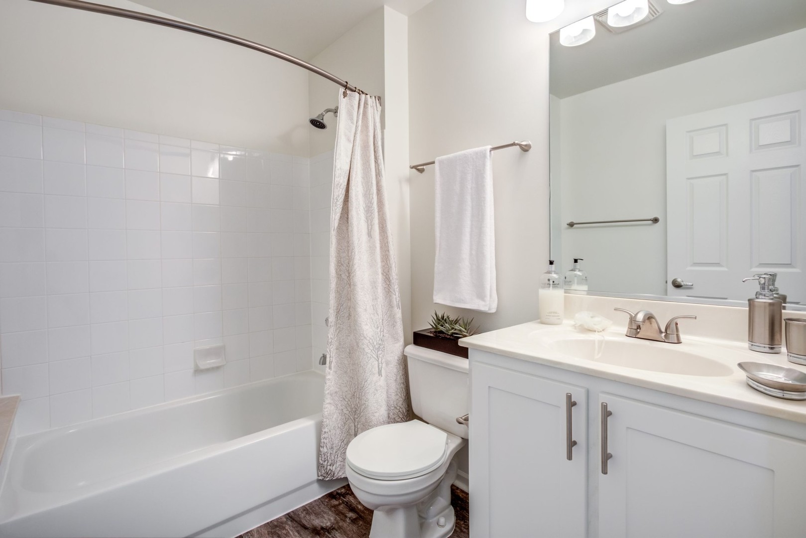 274 Verdi Court Wheaton IL 60189